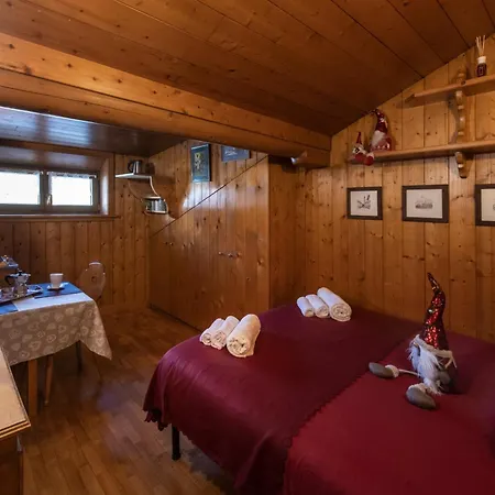 Mansardina A Apartamento